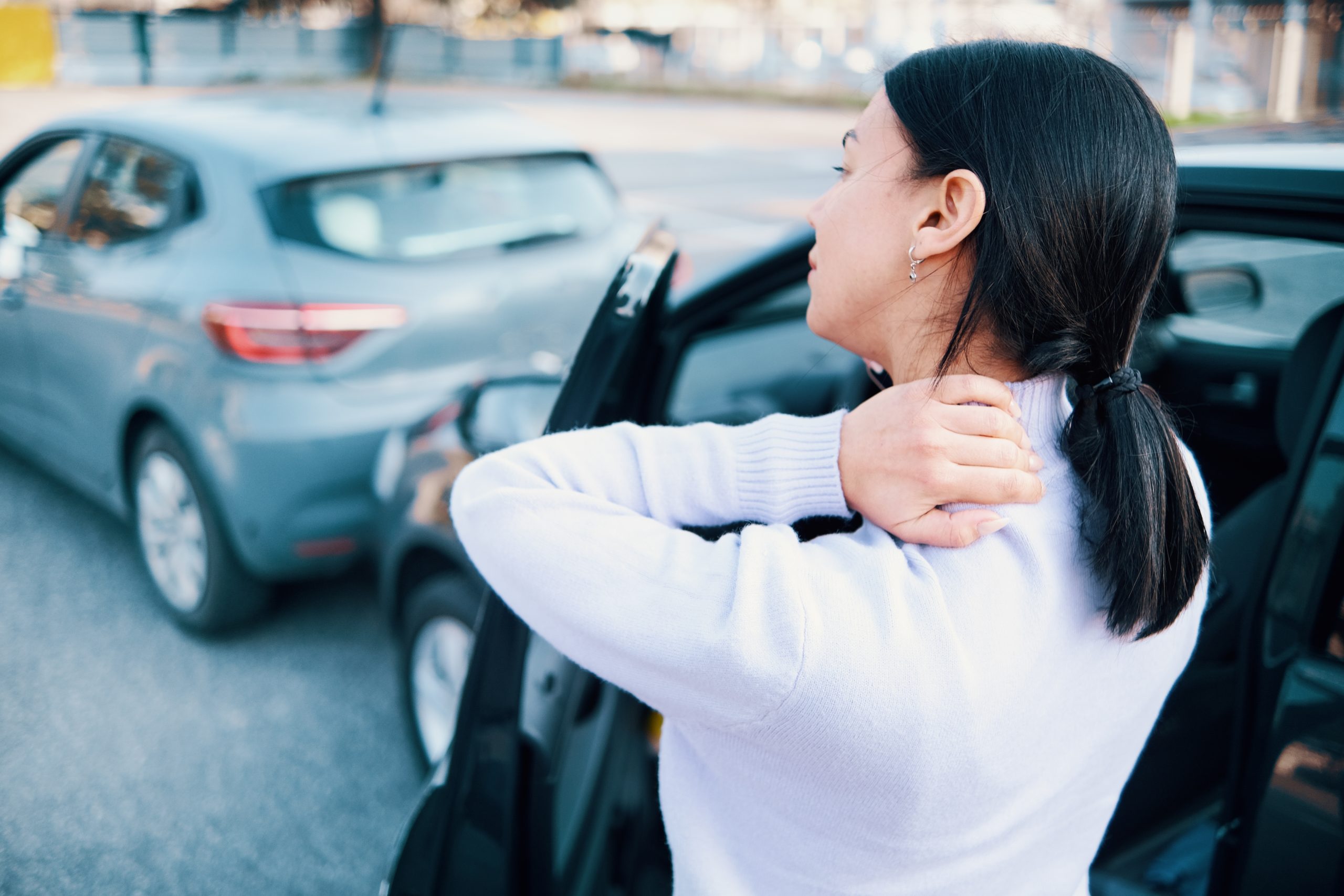 Whiplash Symptoms Explained: How to Know If It’s More Than a Sore Neck? banner